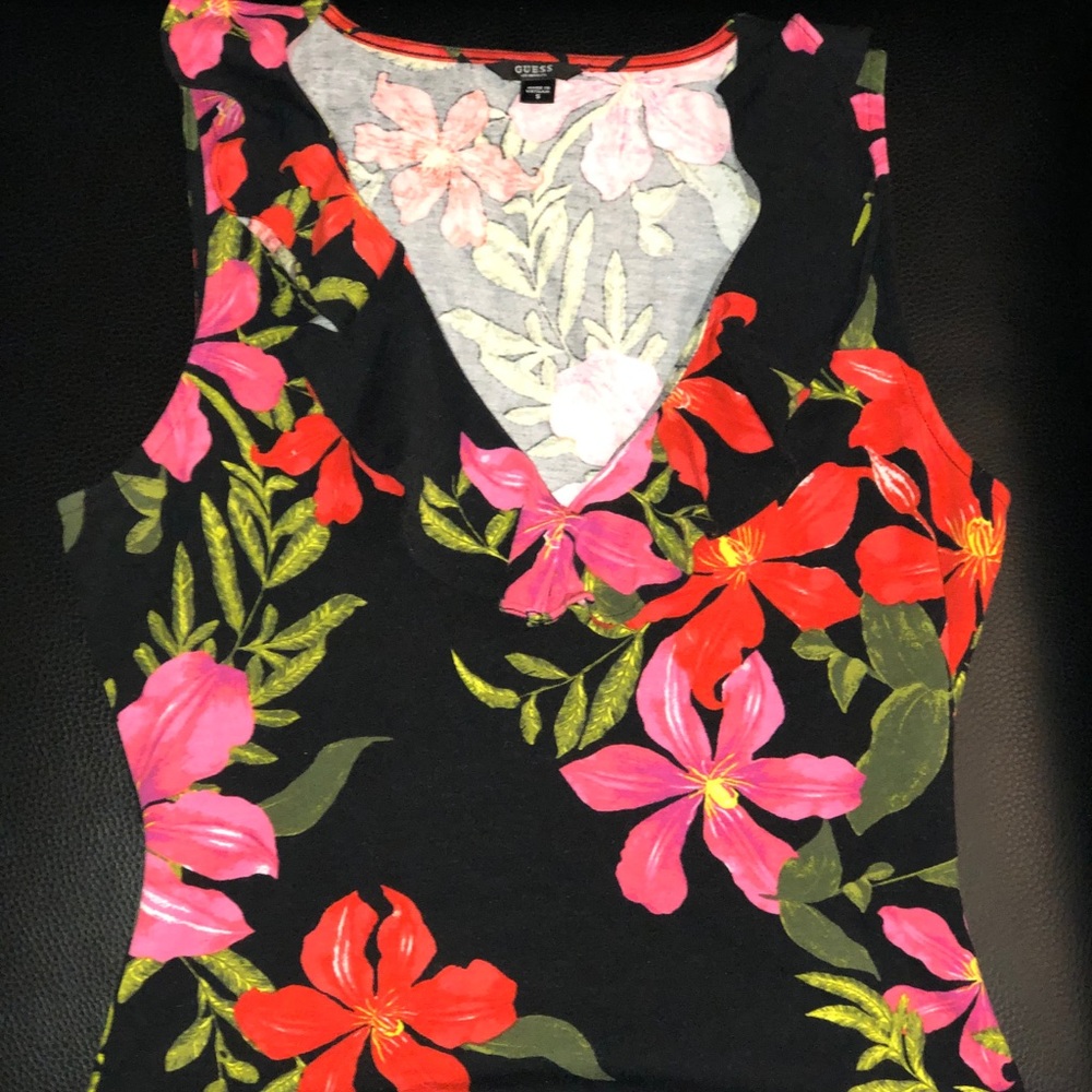 Floral sleeveless top